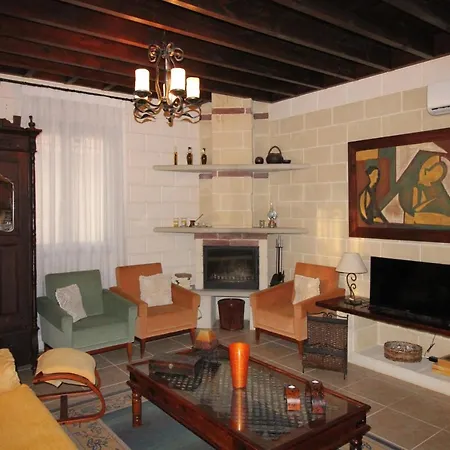 House Of Roses Villa