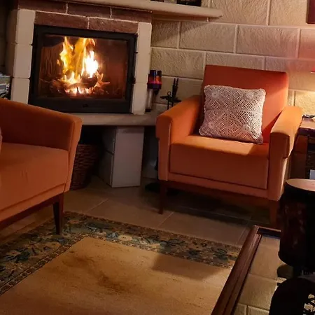 House Of Roses * Limisso